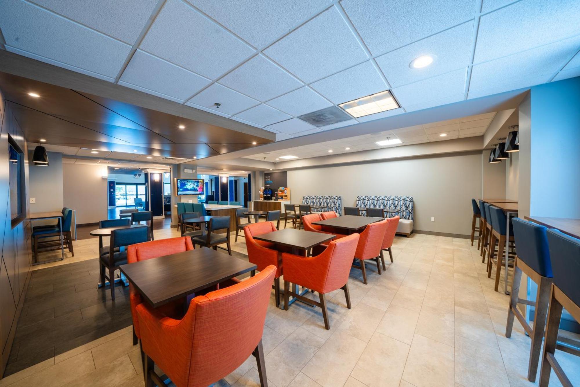 Holiday Inn Express Hotel & Suites Tampa-Oldsmar, An Ihg Hotel Buitenkant foto